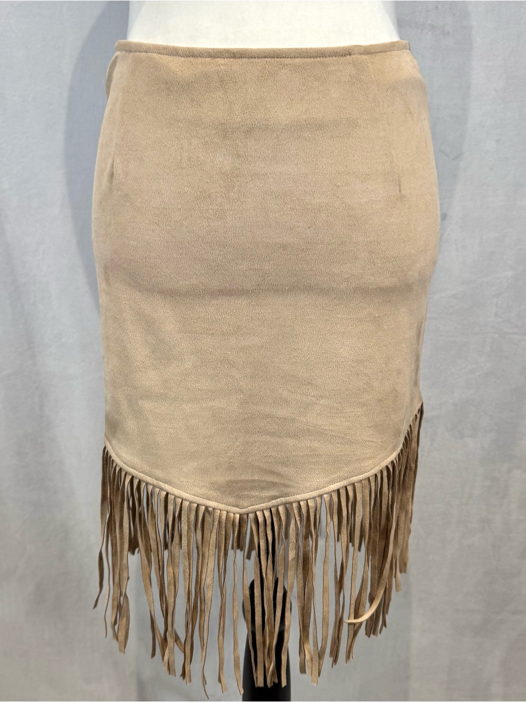 En Crme Tan Suede Fringe Western Skirt Size Small